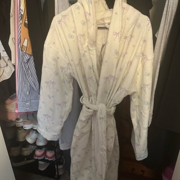 Djerf Avenue Other - Djerf Avenue Bubble Bliss Robe-m-L